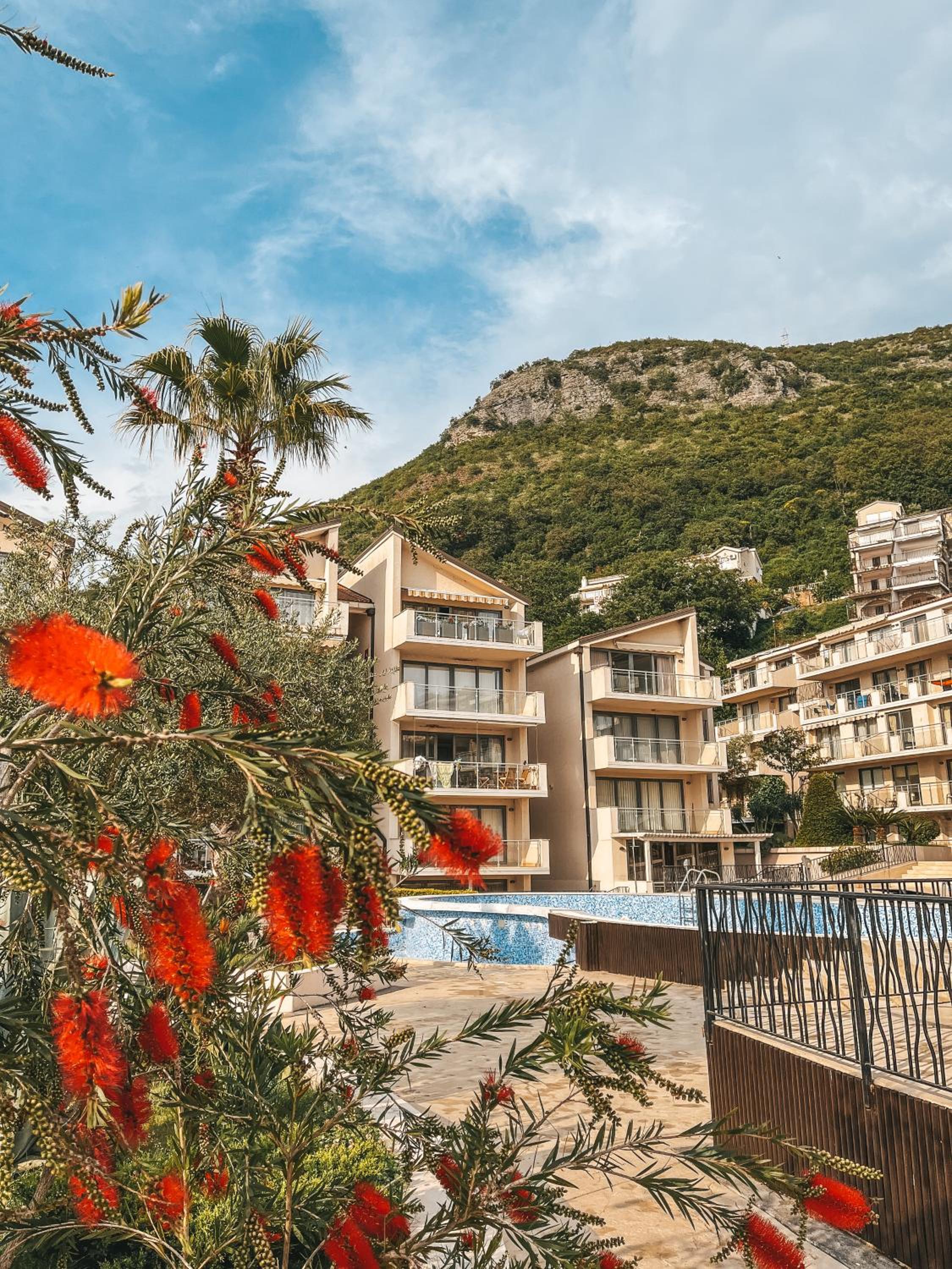 Hotel A&a Apartment In Blue Horizon Przno With Pool