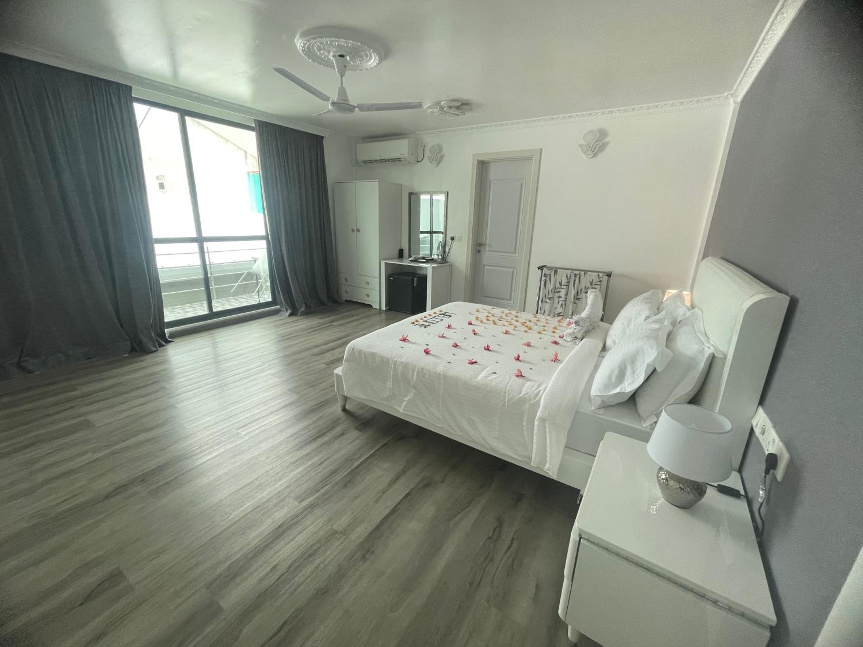 SIS Tourist Villa, Mathiveri, Maldives photo 3
