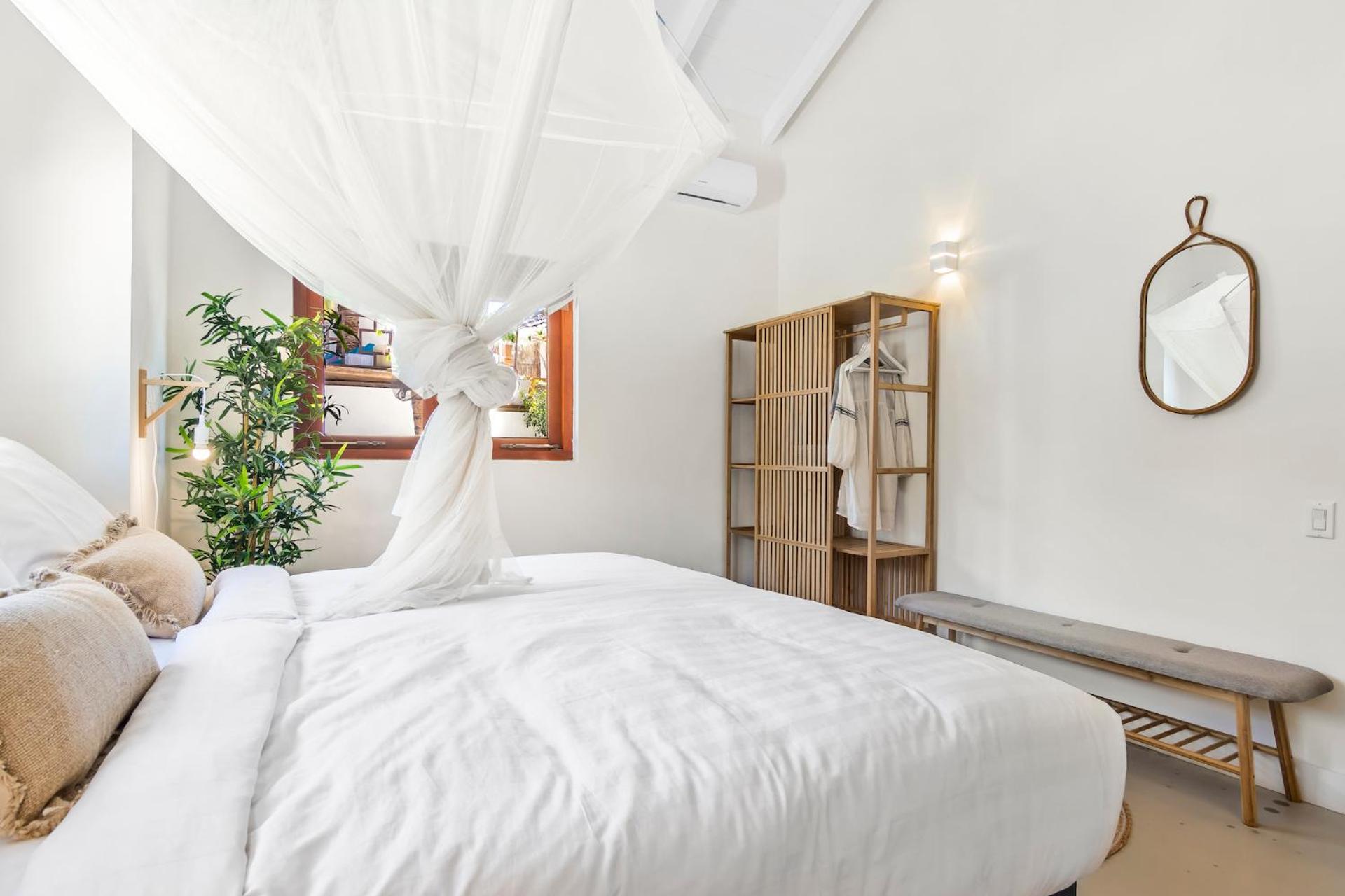 Villa Blou, steps from the Jan Thiel Beach