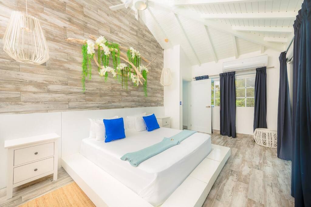 Villa Blu Beachfront Luxury Villa