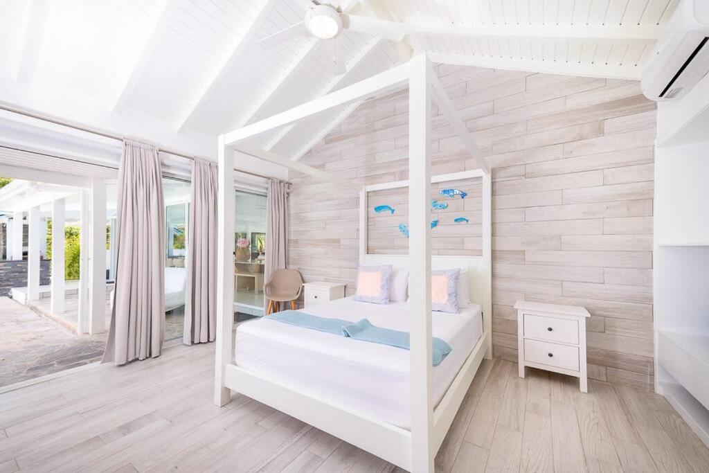 Villa Blu Beachfront Luxury Villa
