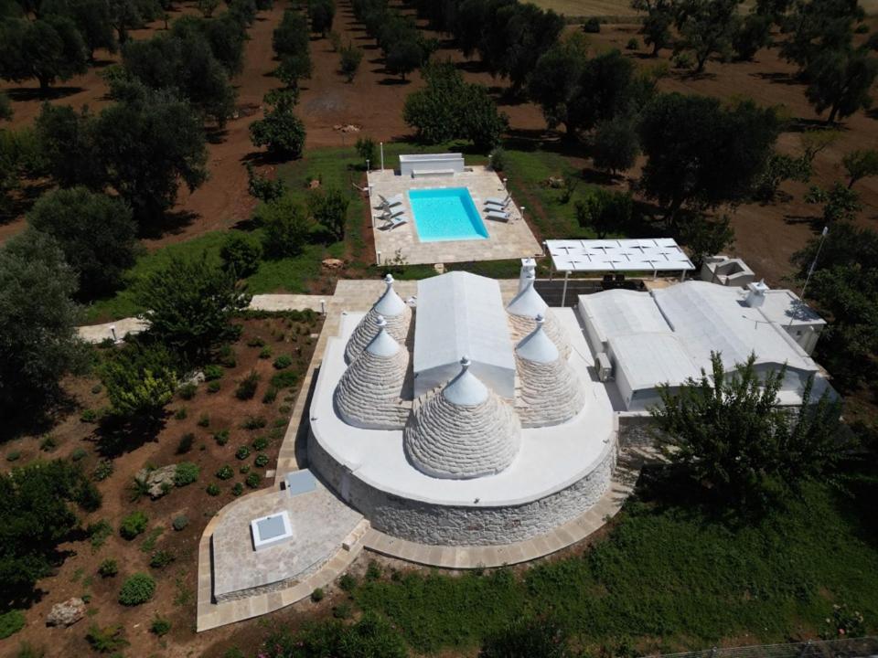 Trullo Lis con Piscina Privata view 4