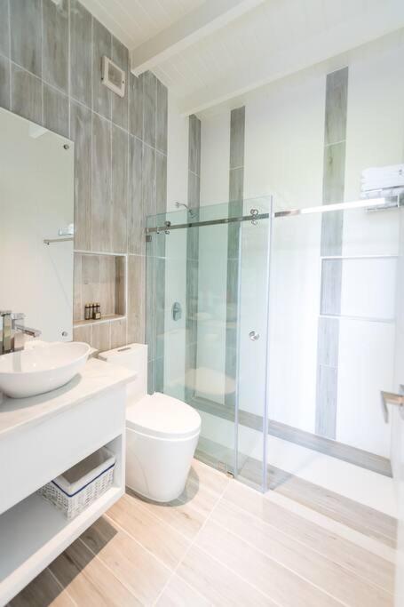 Villa Blu Beachfront Luxury Villa