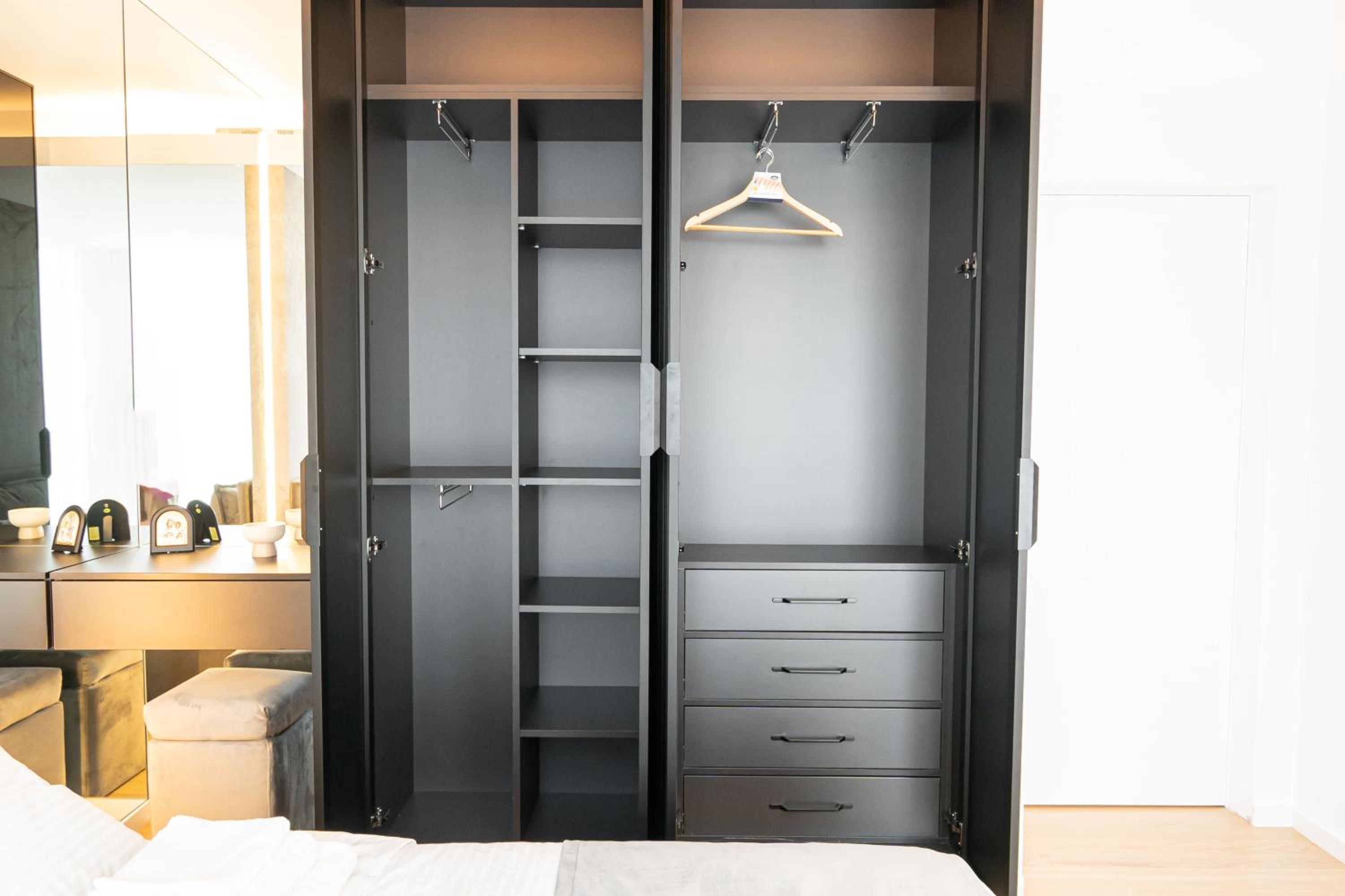 IRYS APARTMENT