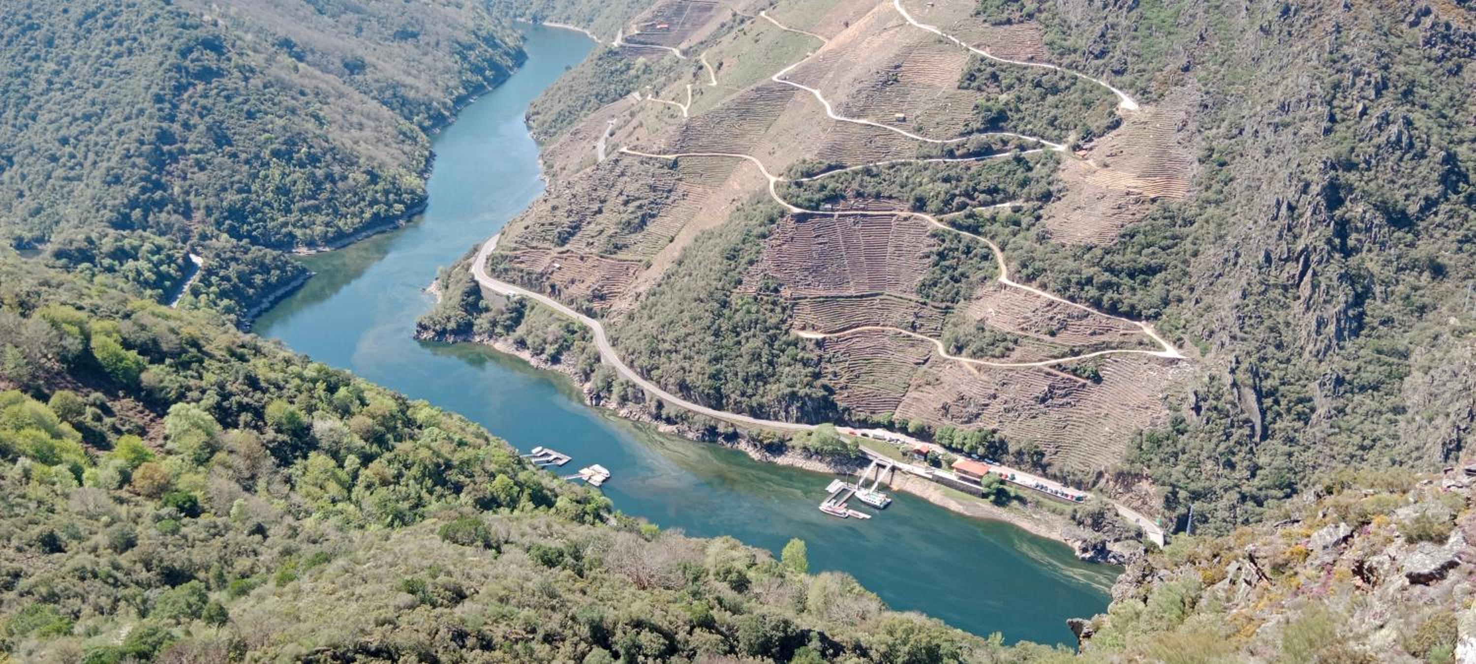 Ás Portas do Sil - En la Ribeira Sacra view 3