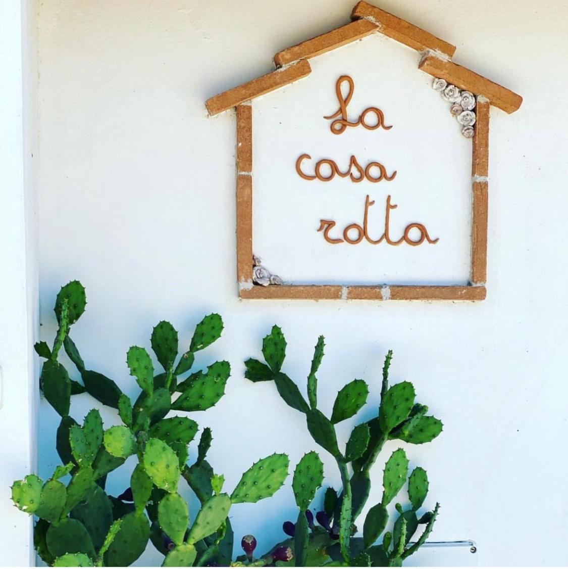 La Casa Rotta