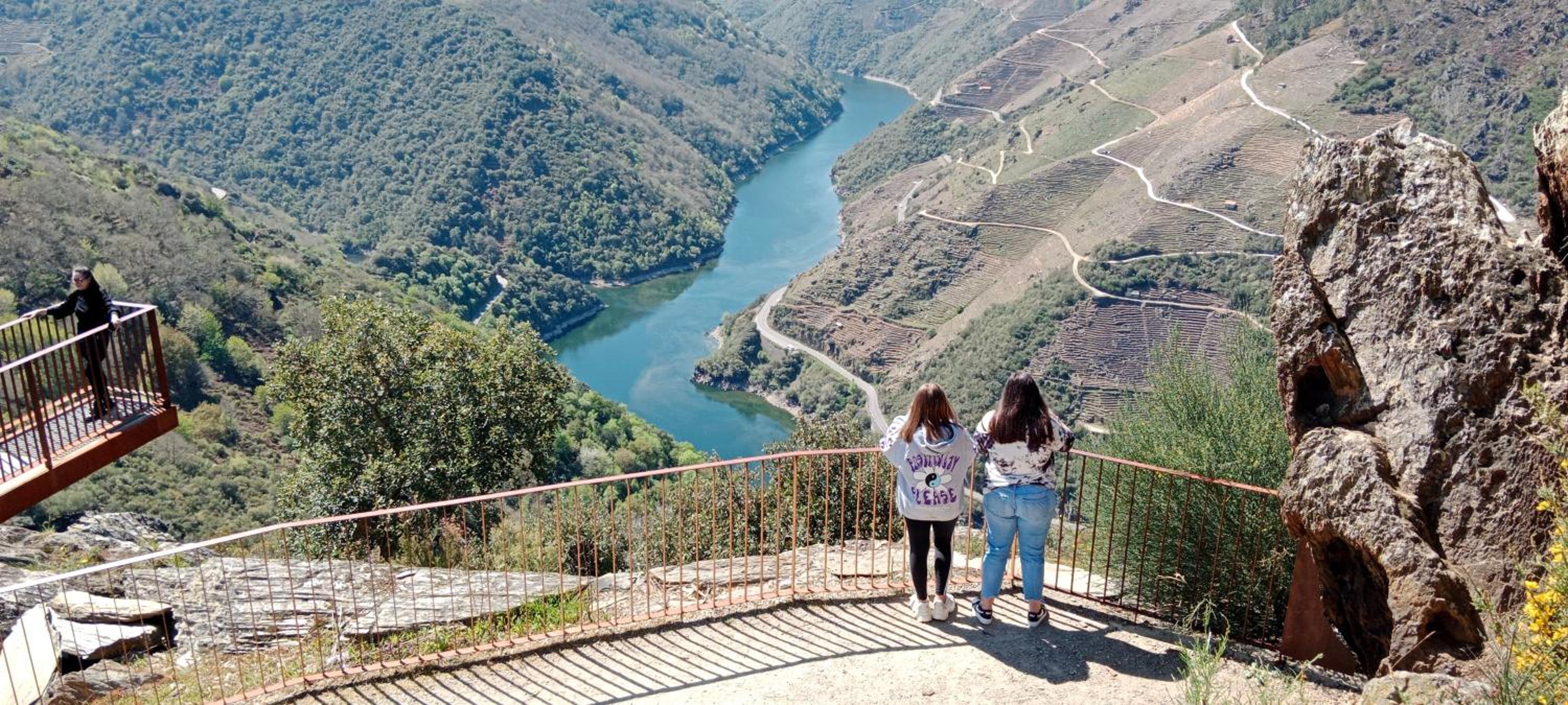 Ás Portas do Sil - En la Ribeira Sacra view 4