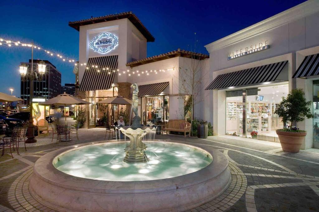 Marina Del Rey Apartment Luxury pool, gym, parking, BBQ
