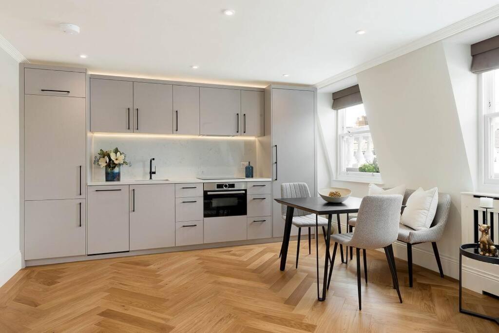 Amazing South Kensington Apartment