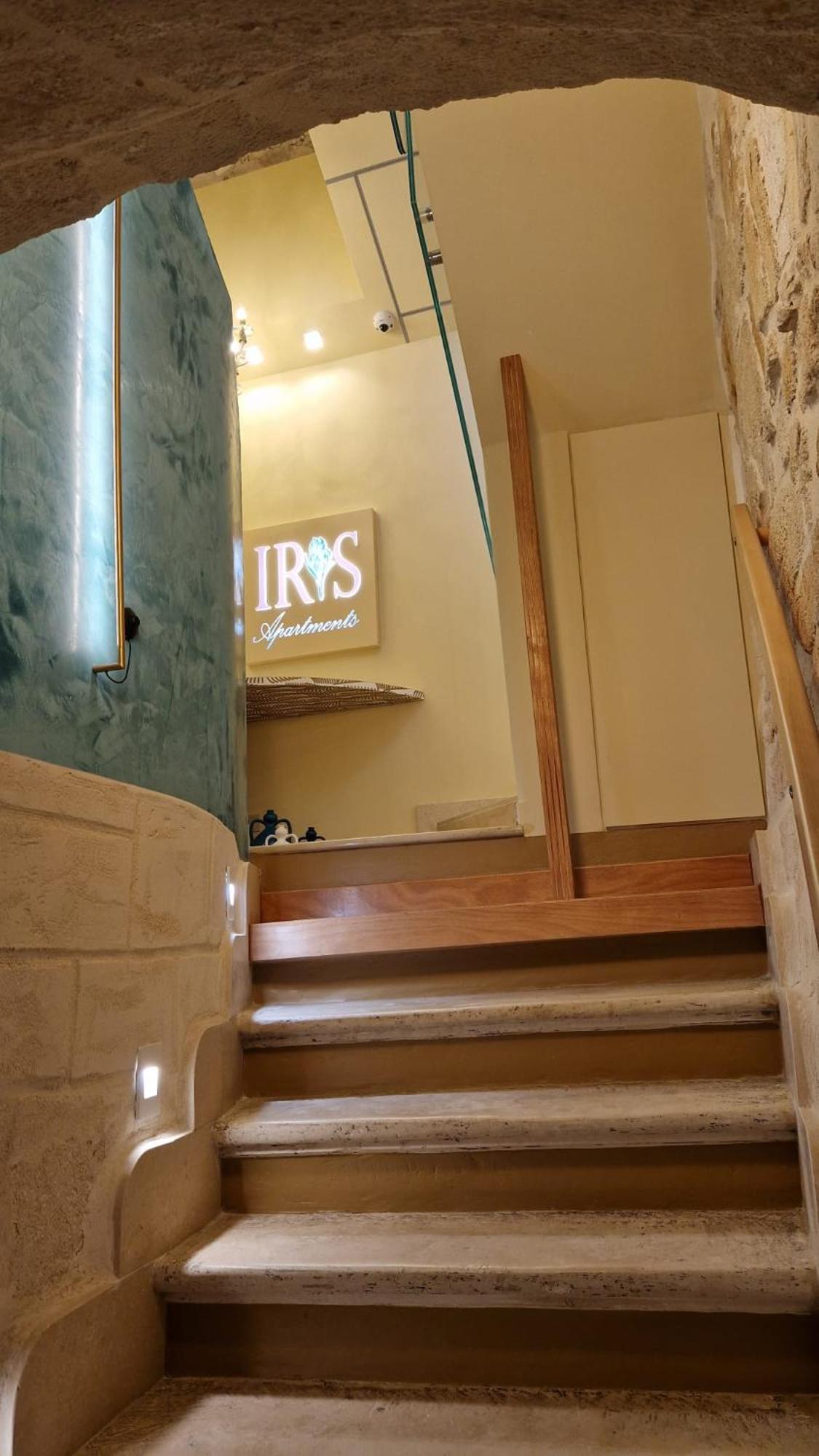 Iris Apartments