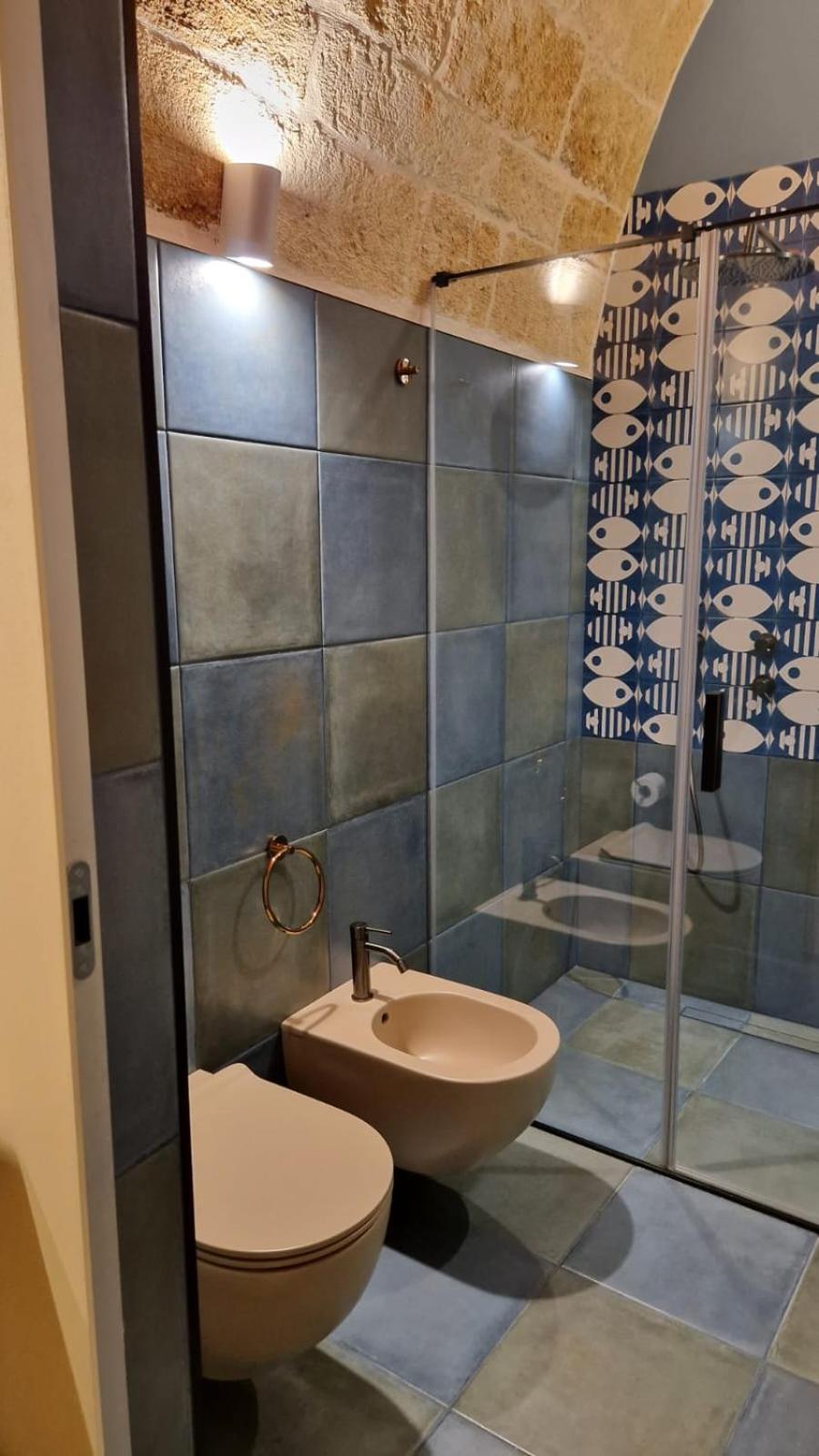 Iris Apartments