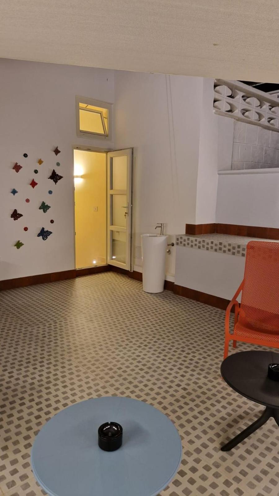 Iris Apartments