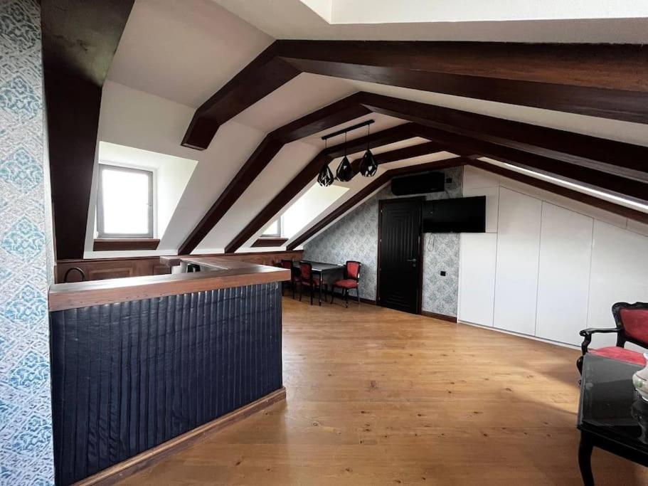 Henry's house