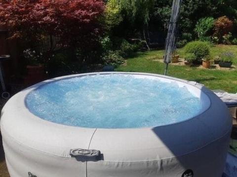 Your Perfect Getaway with Hot Tub view 2