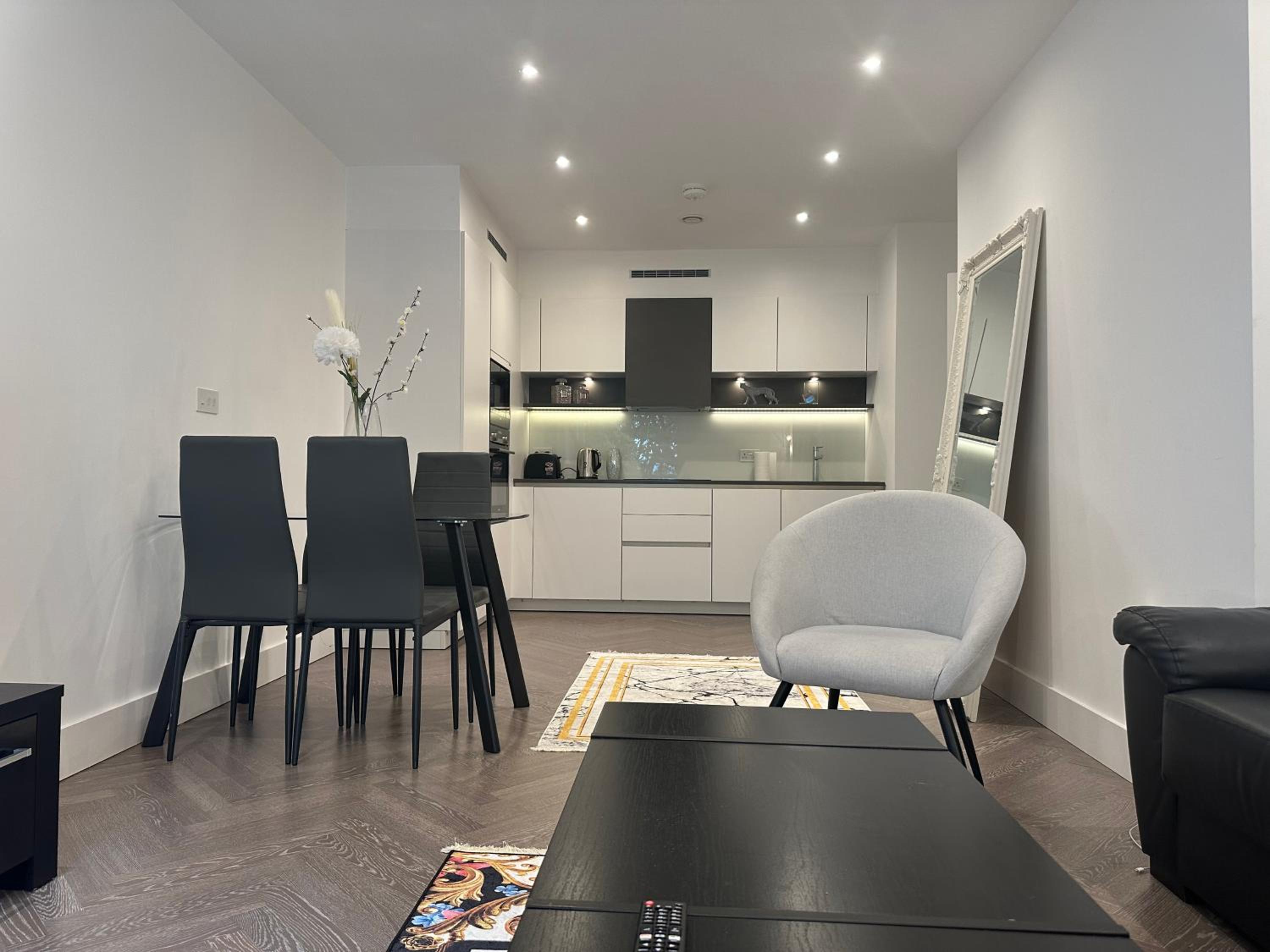 Modern 2 bedroom Flat near King’s cross.