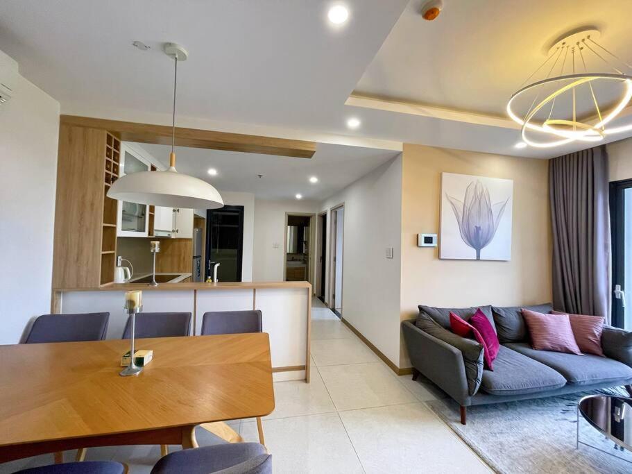 3BR BigRiverView 5min to D1 #Newcity