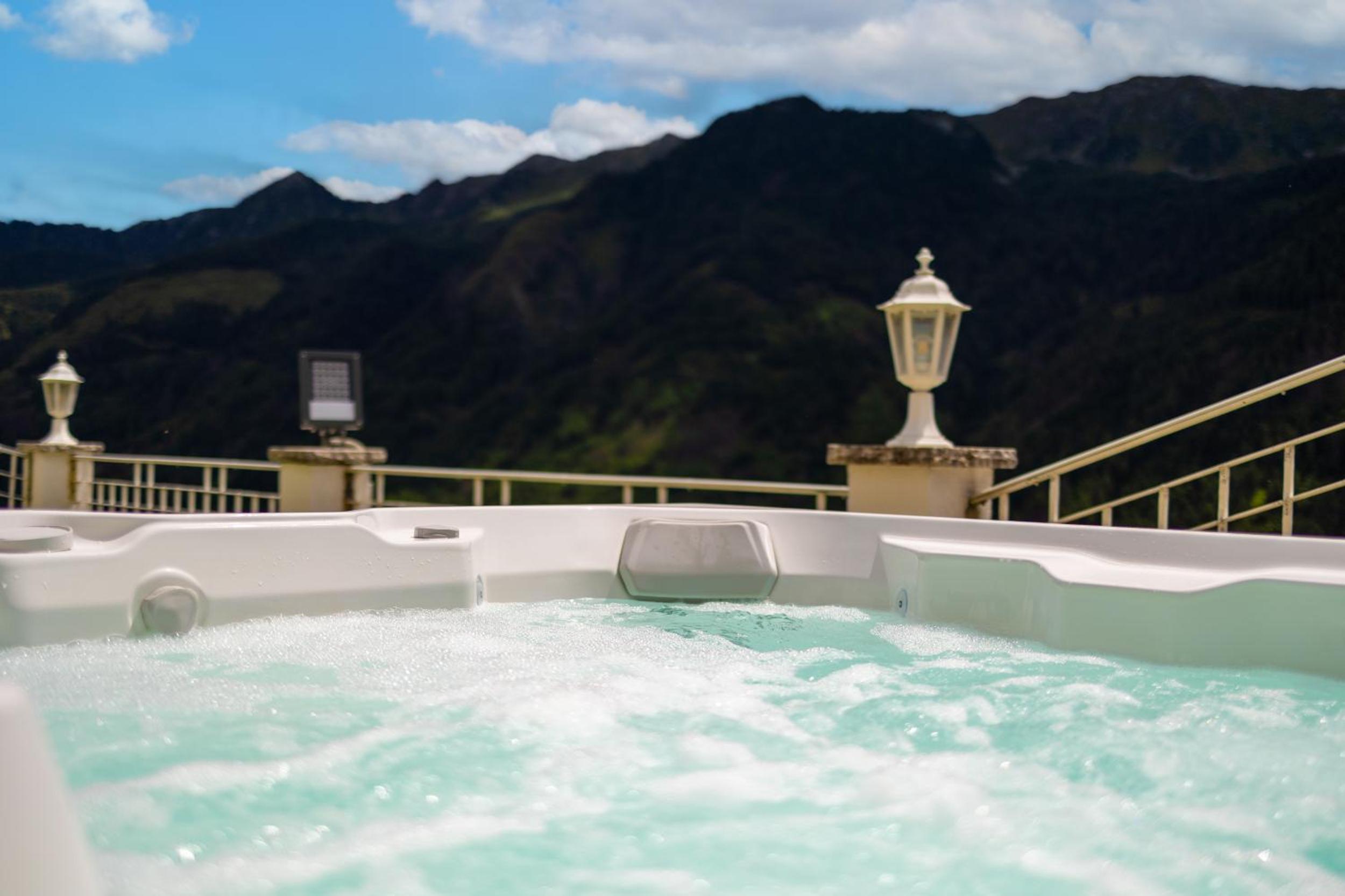 Das Land-Palais - Your lovely Mountain Hideaway view 2