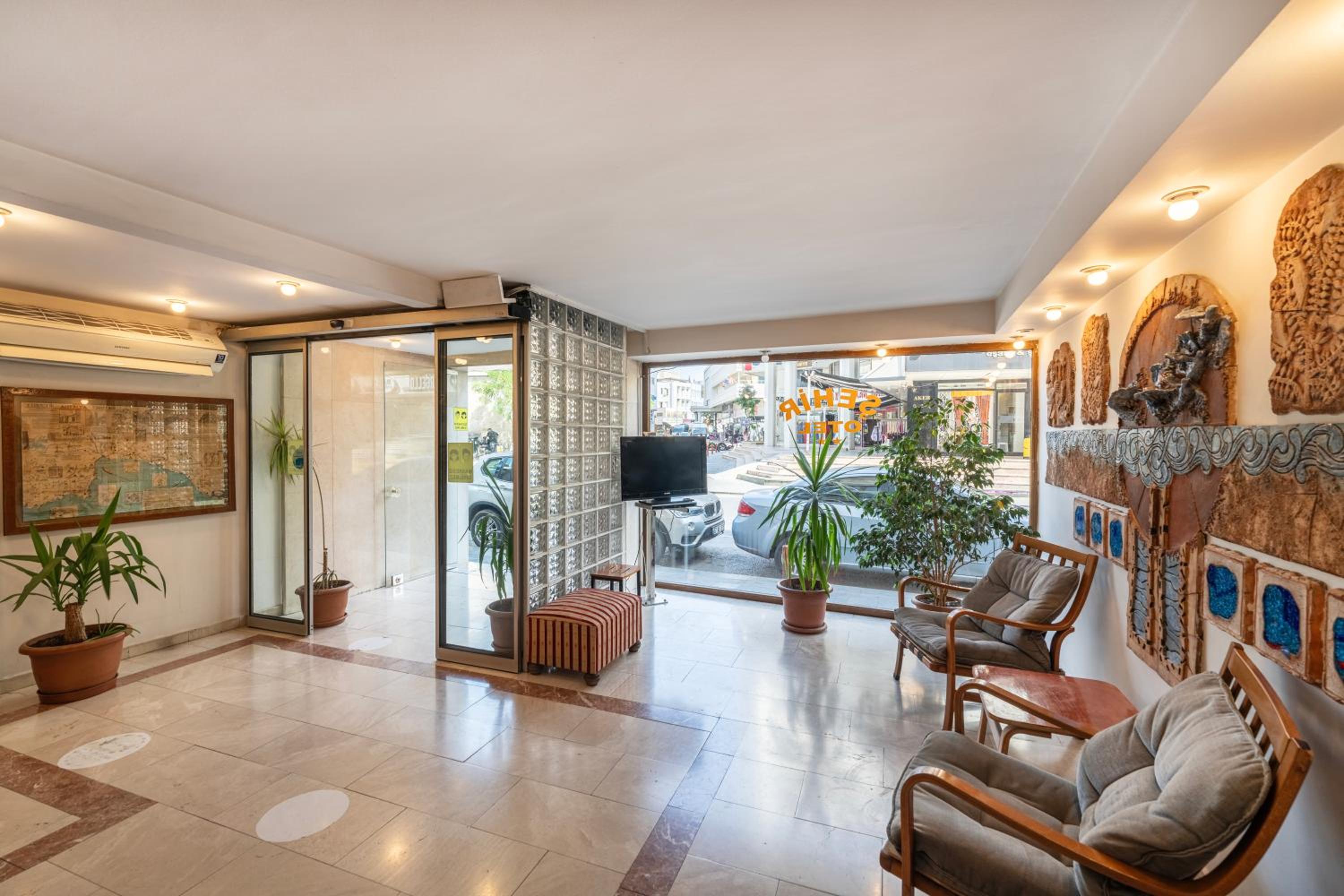 Şehir Hotel