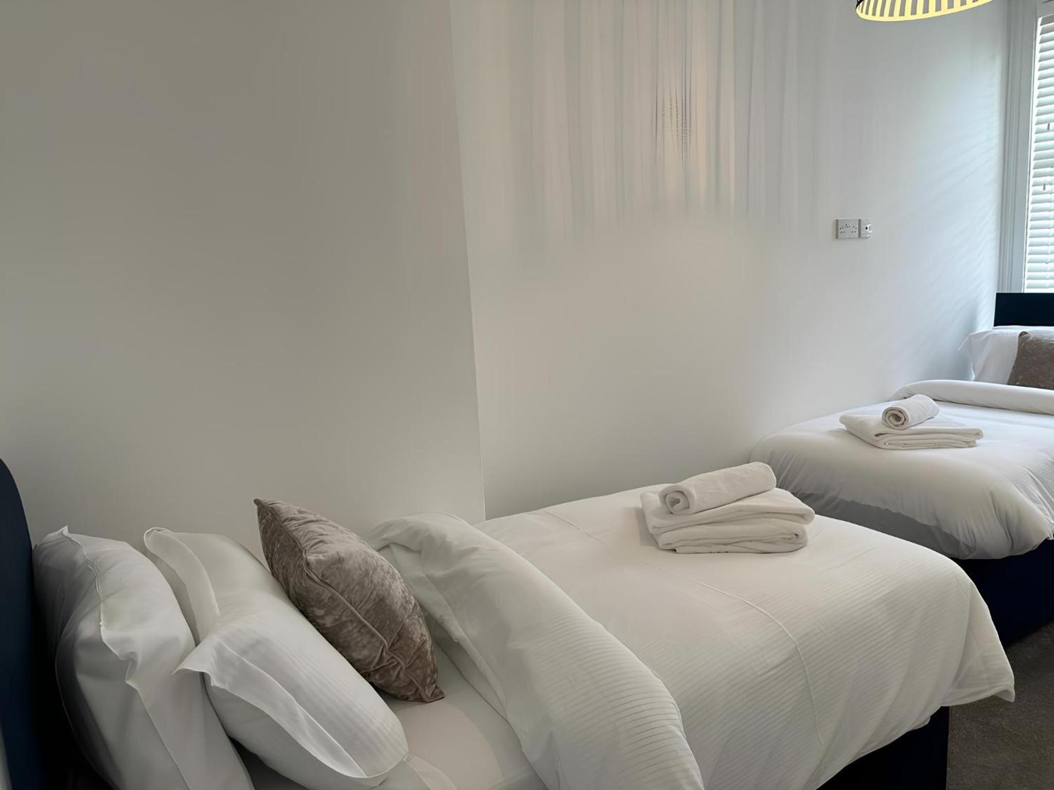 New Sandpiper Apartments