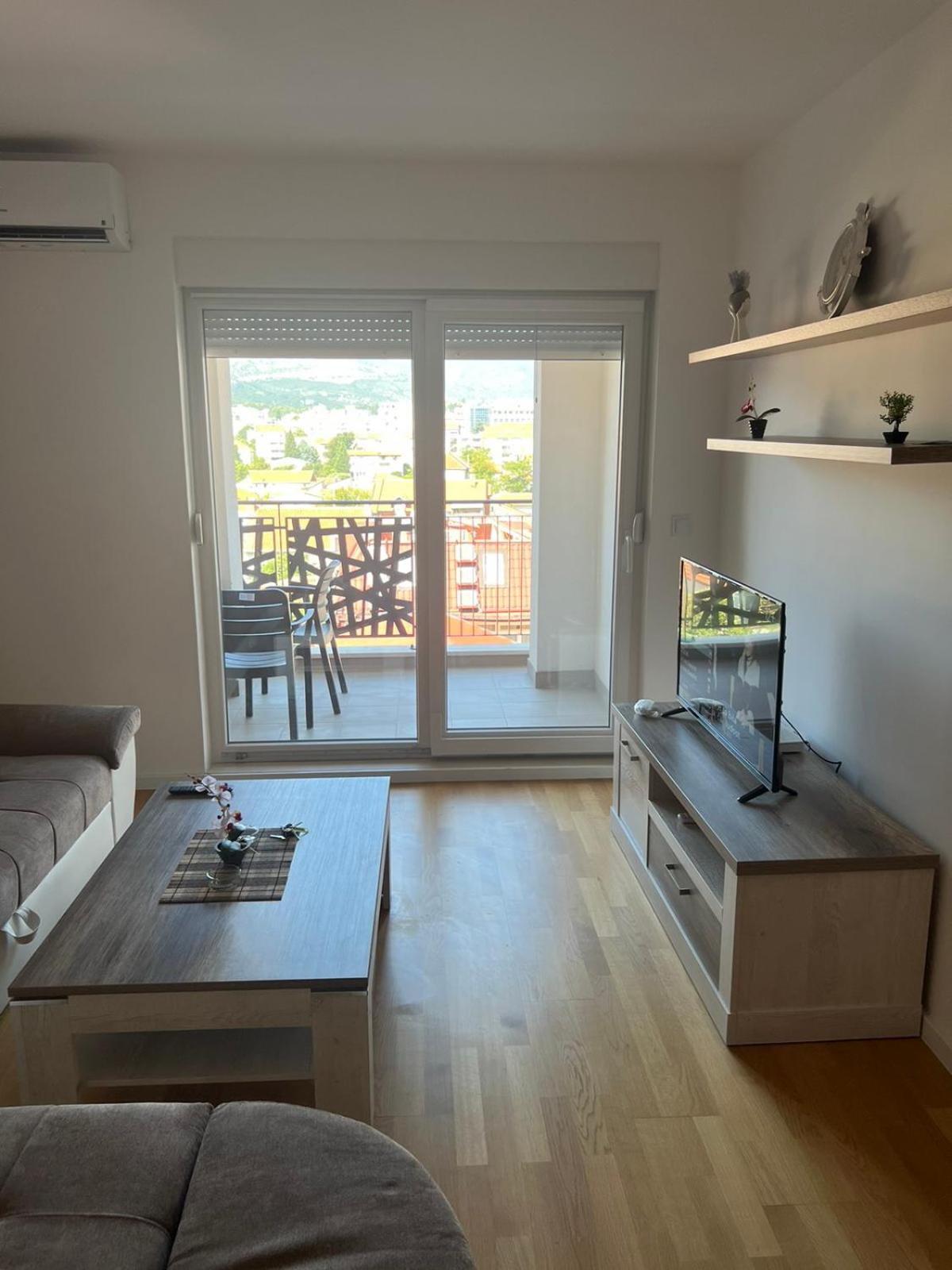 Apartment Ljalja