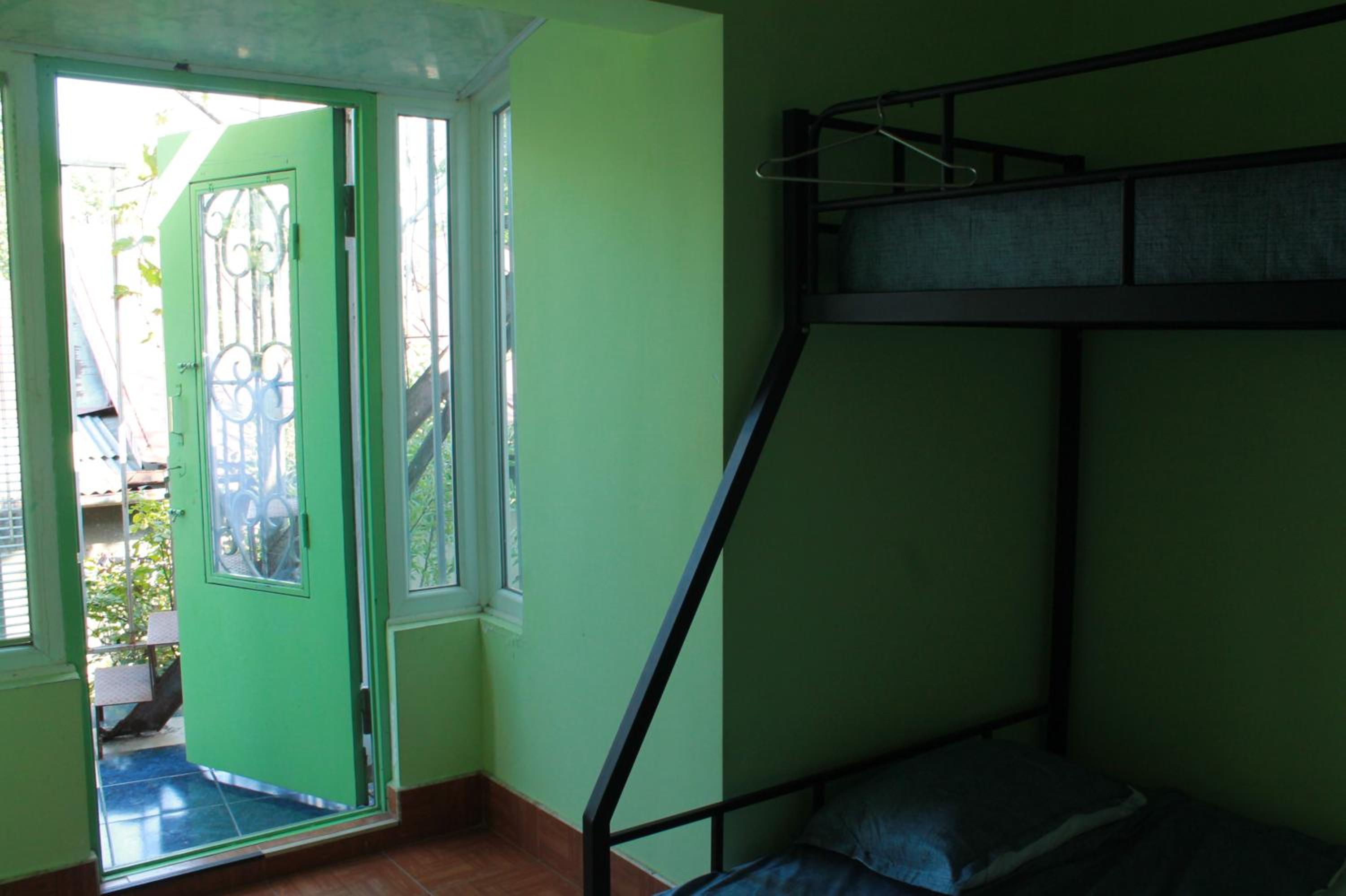 Photo 18