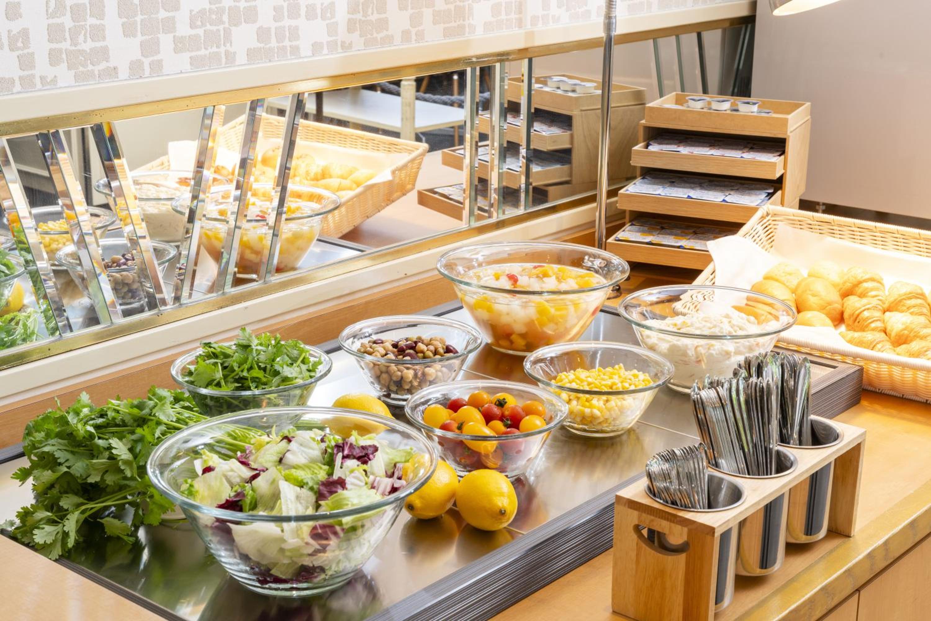 Okayama Vacations - Okayama Washington Hotel Plaza - Property Image 2