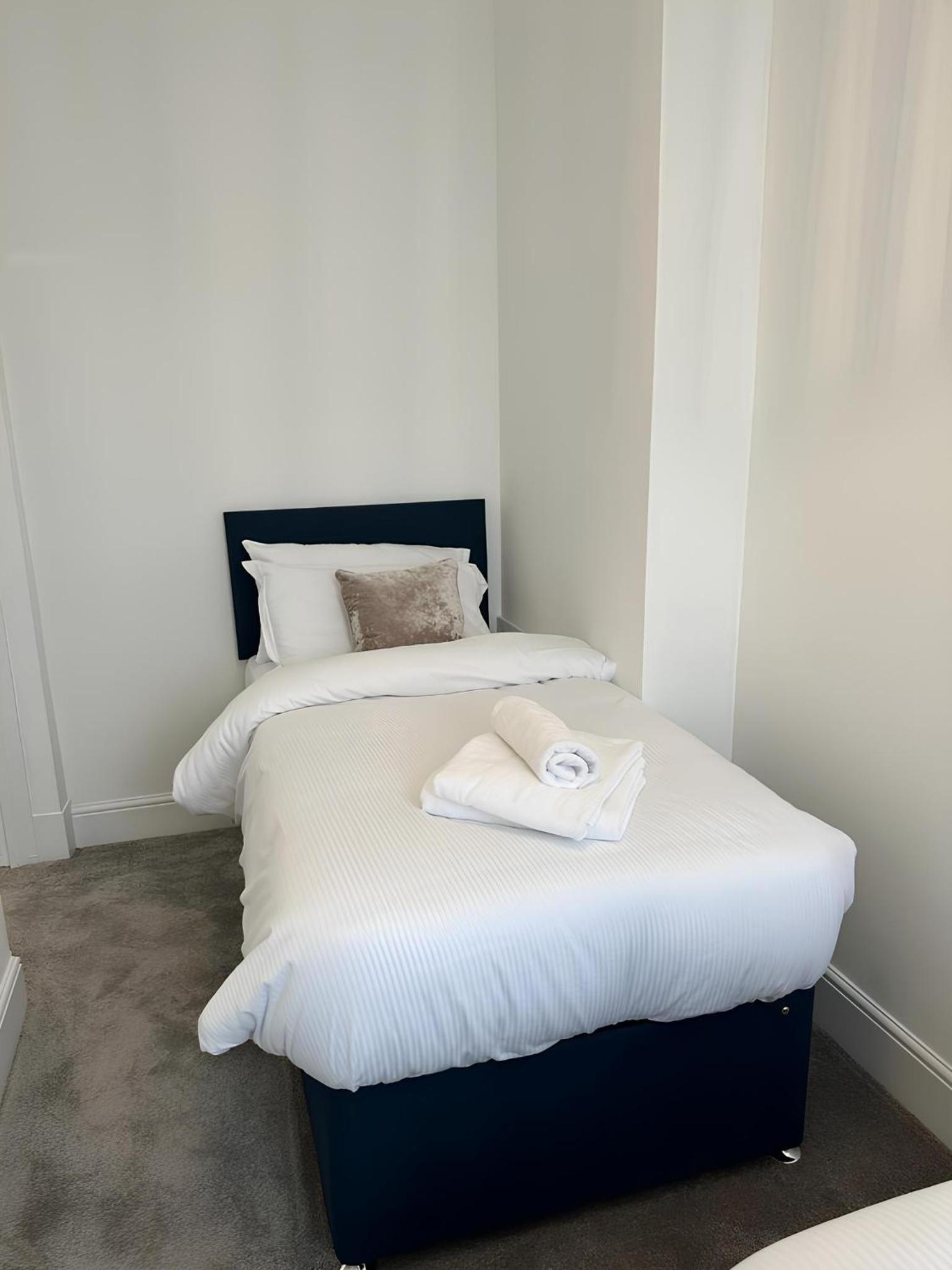 New Sandpiper Apartments