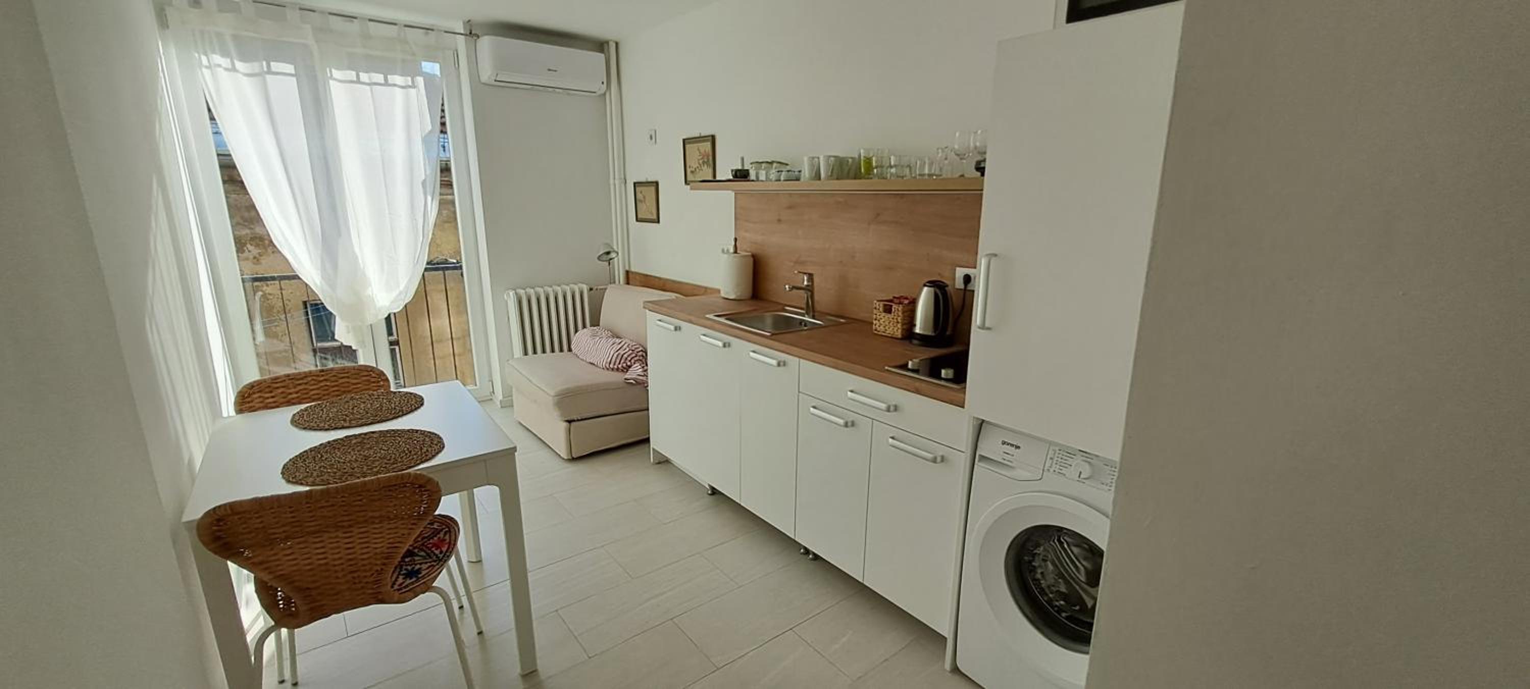 Cozy at prime location above Ferhadija Street