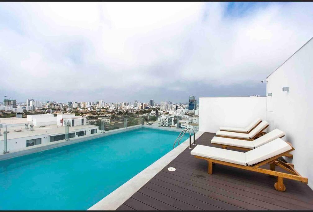 Stylist and modern 1BR in Lima