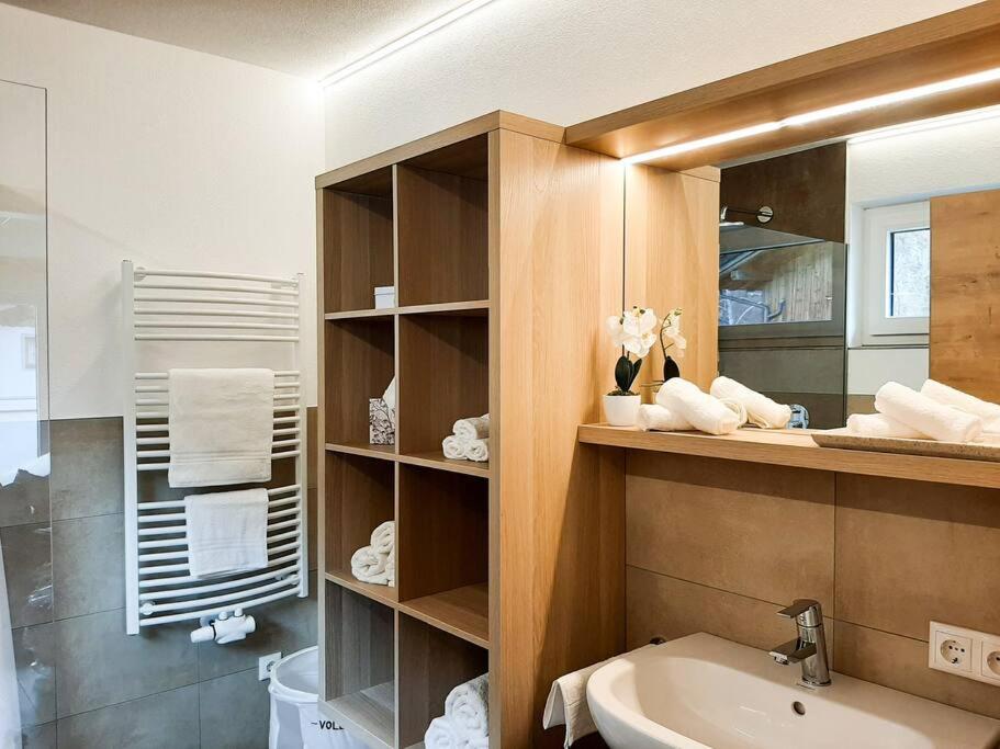 Hornblick Suite *NEW* Stylish 1BR + Netflix