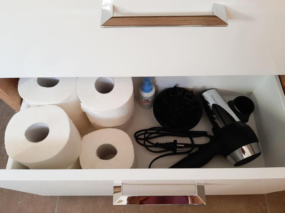 Hornblick Suite *NEW* Stylish 1BR + Netflix