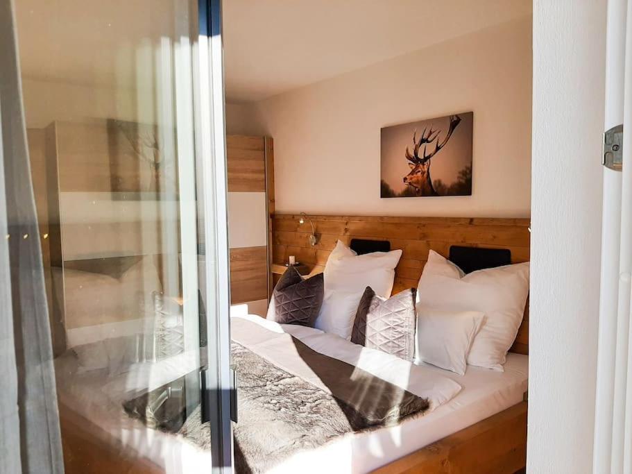 Hornblick Suite *NEW* Stylish 1BR + Netflix