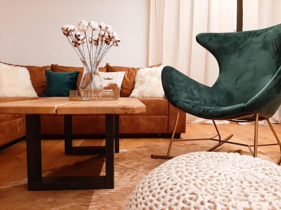 Hornblick Suite *NEW* Stylish 1BR + Netflix