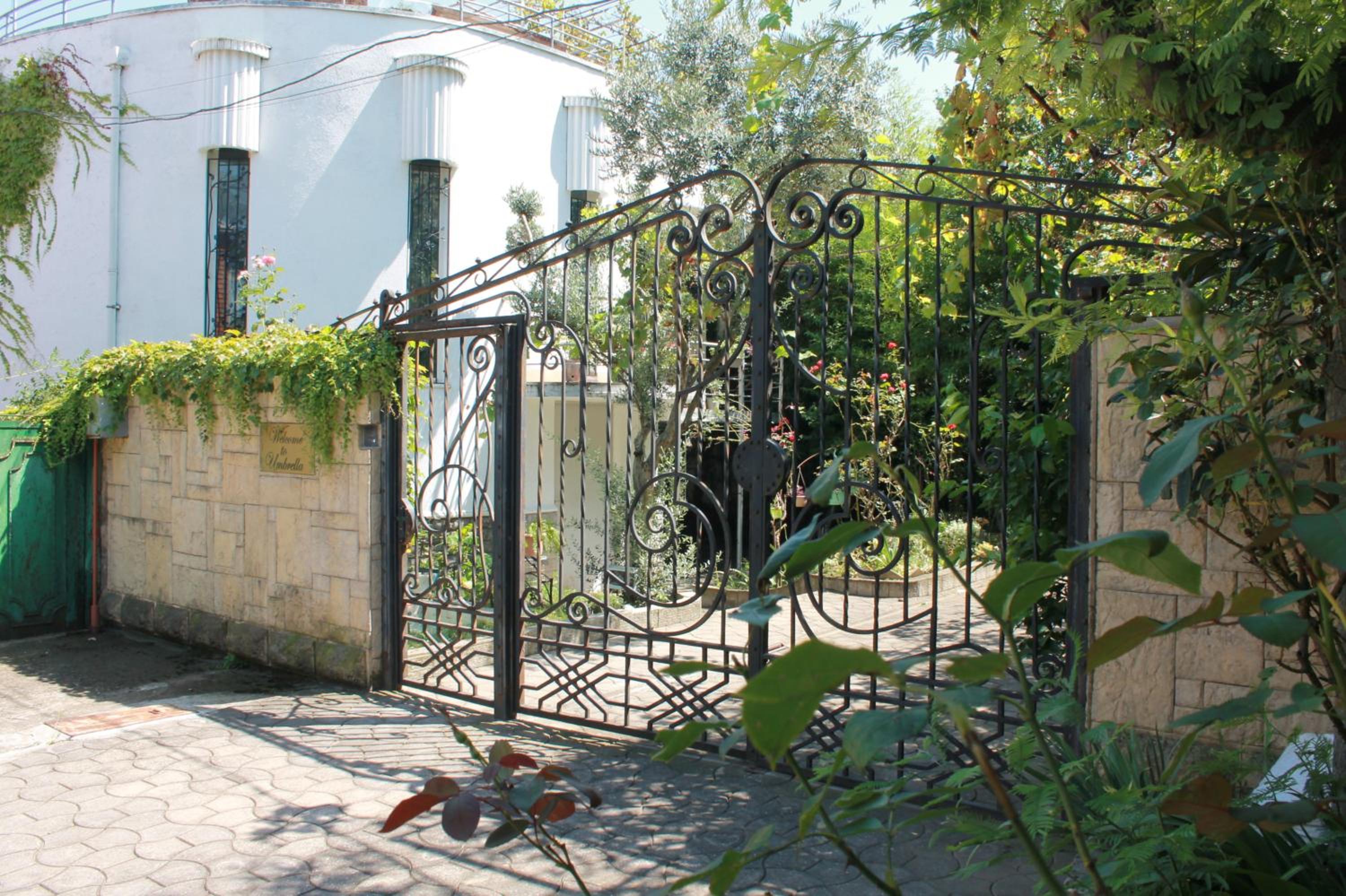 Umbrella Kutaisi - Guest house view 2
