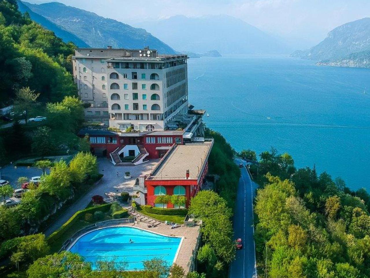 Hotel Appartamenti Lago di Como - Image 1