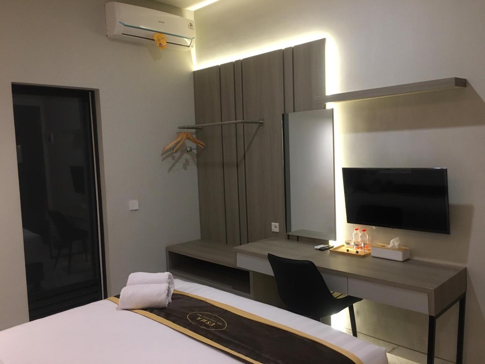 Esma Family GuestHouse, Rampal - 14