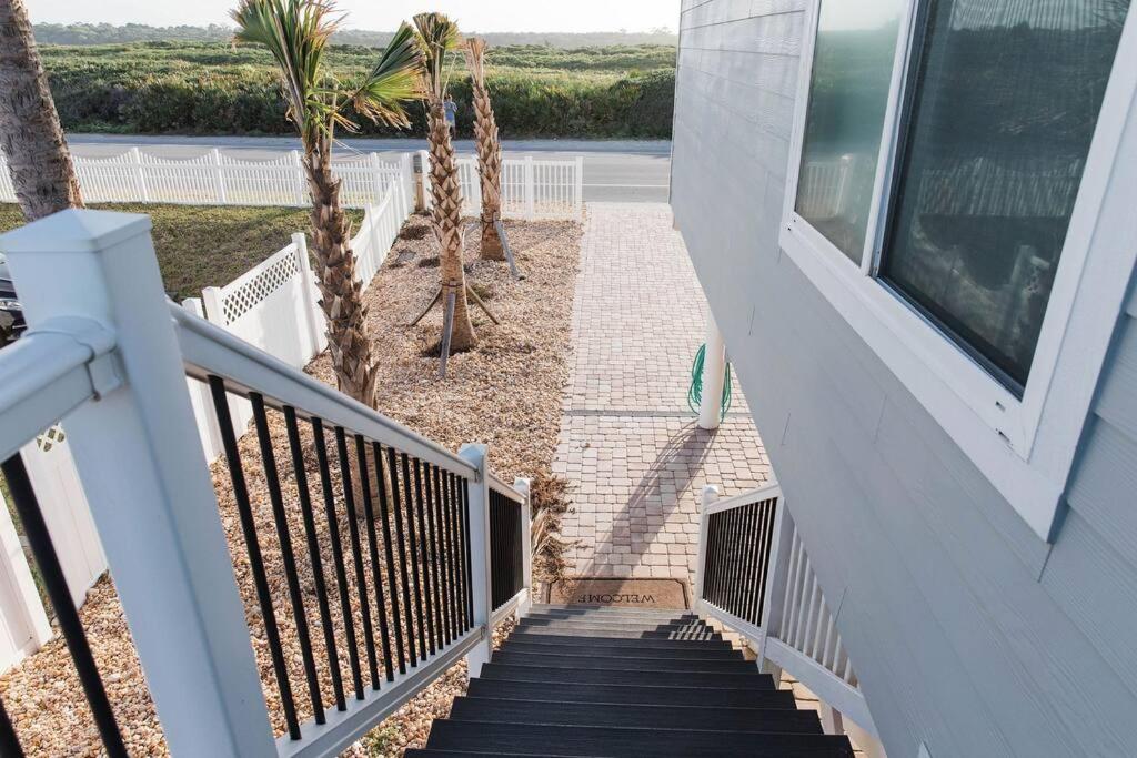 Enjoy Sunrise every morning Beach House view 5