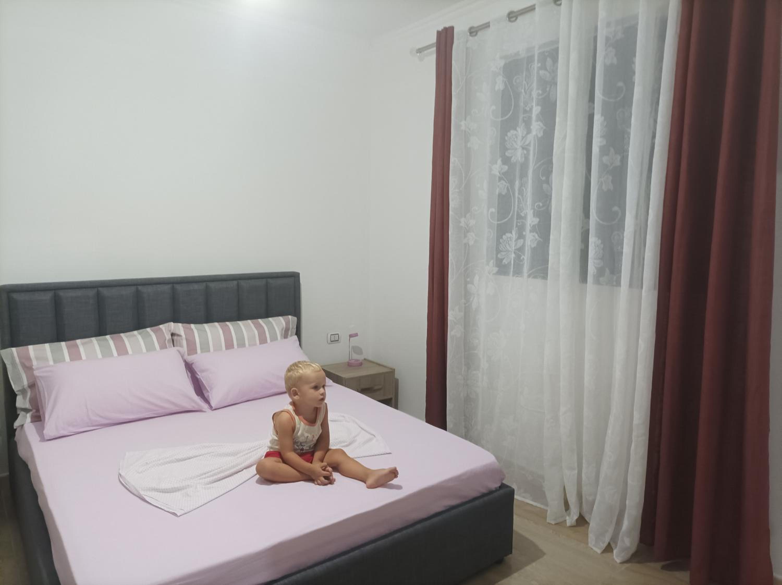 Kleidi's home