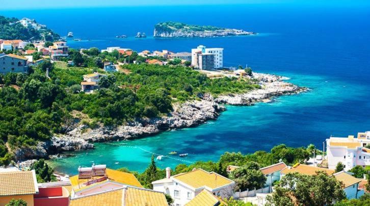 Cold Bay Mansion Luxury Sea View Suites view 2
