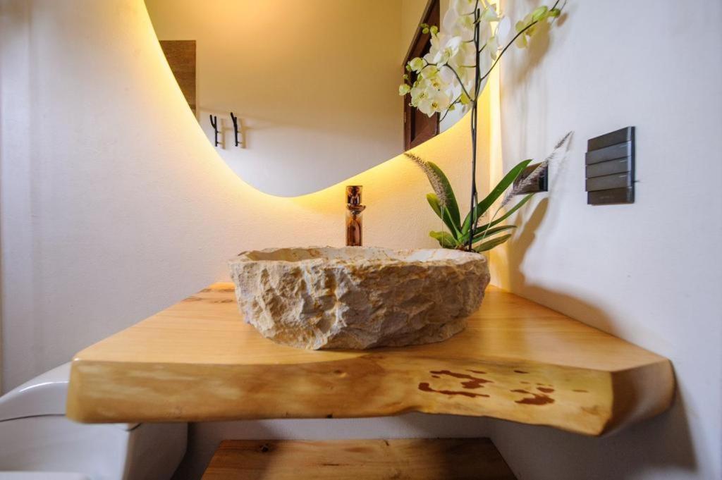Casa Bugambilia