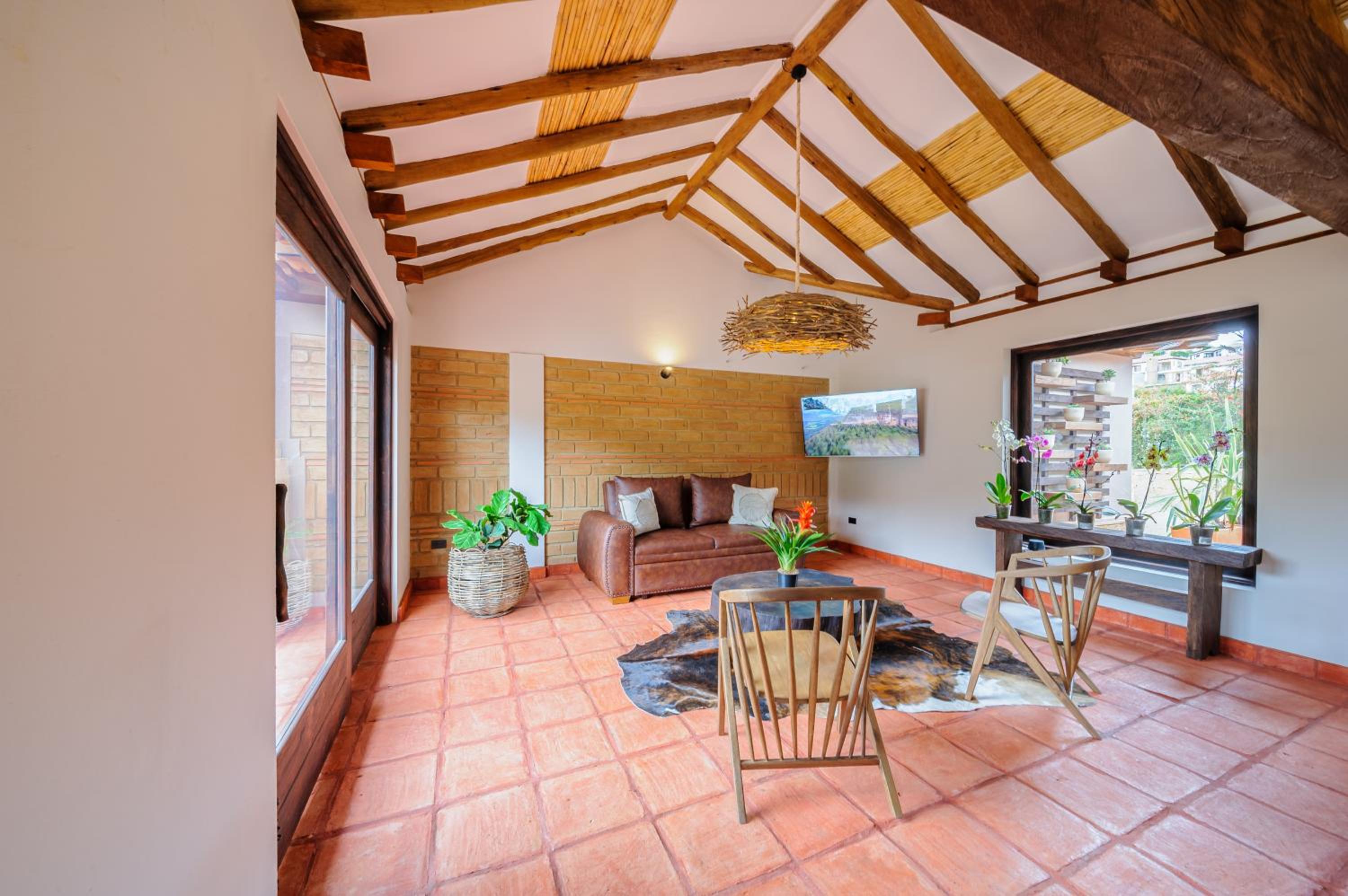 Casa Bugambilia