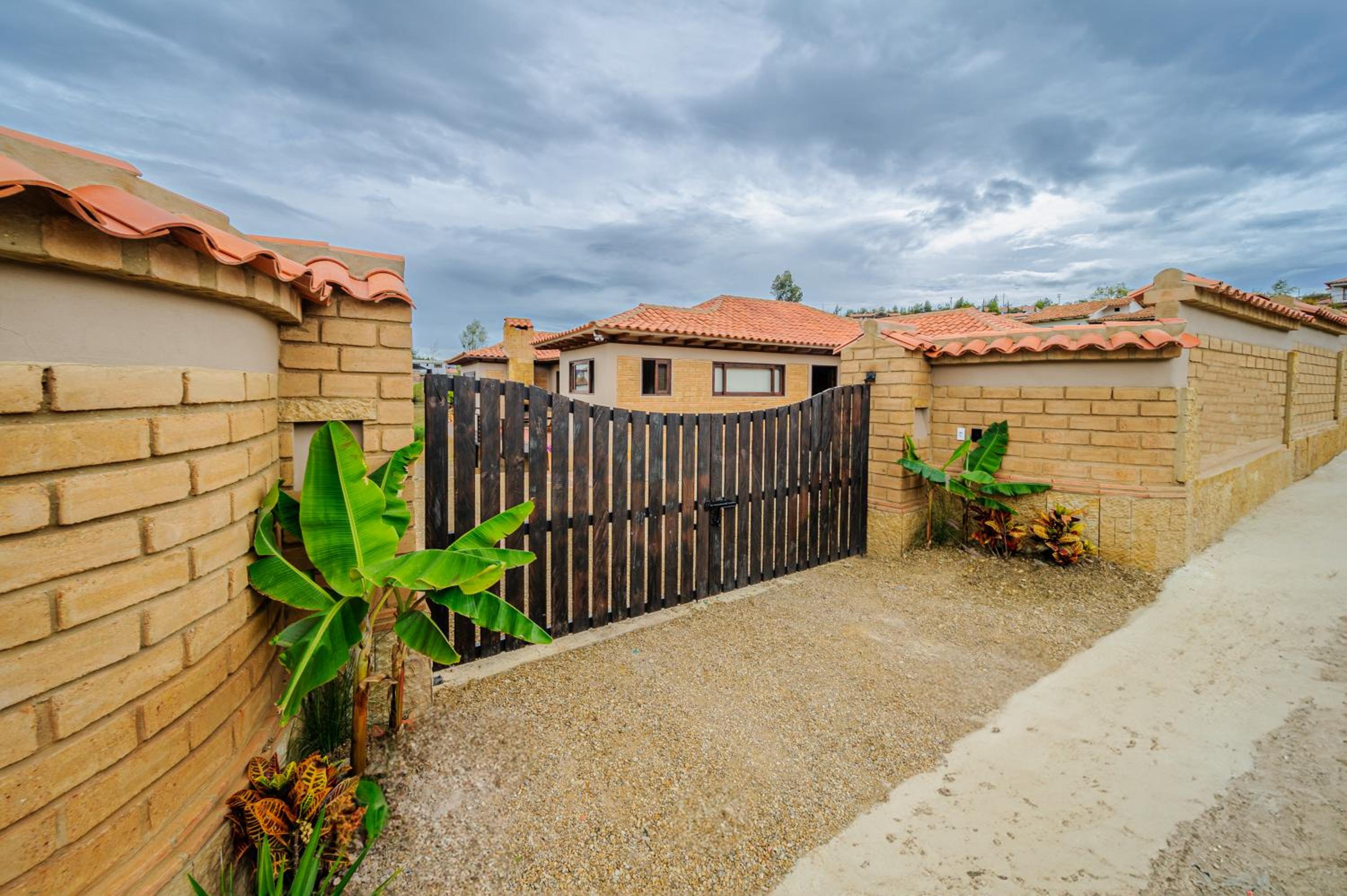 Casa Bugambilia