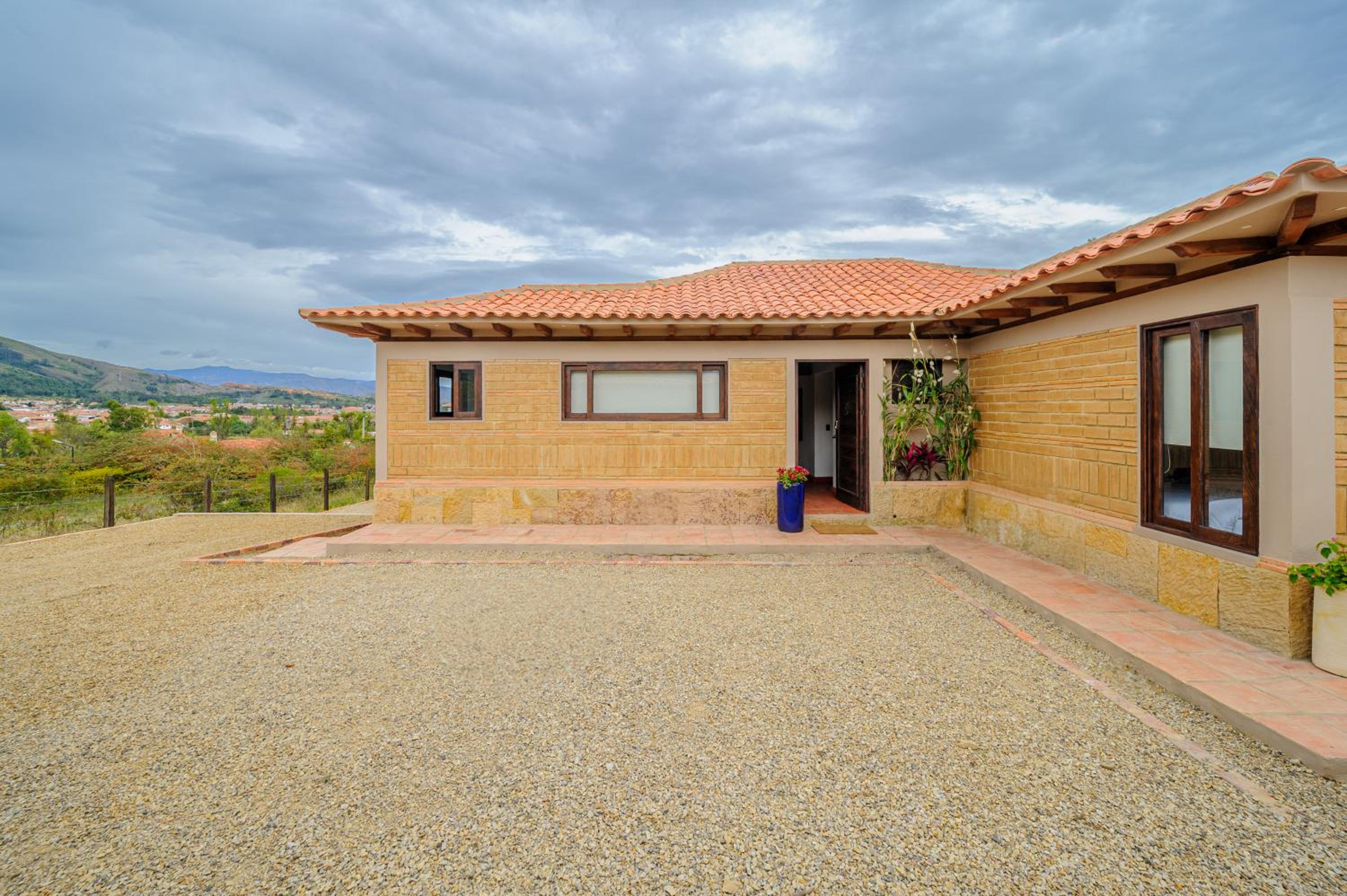Casa Bugambilia