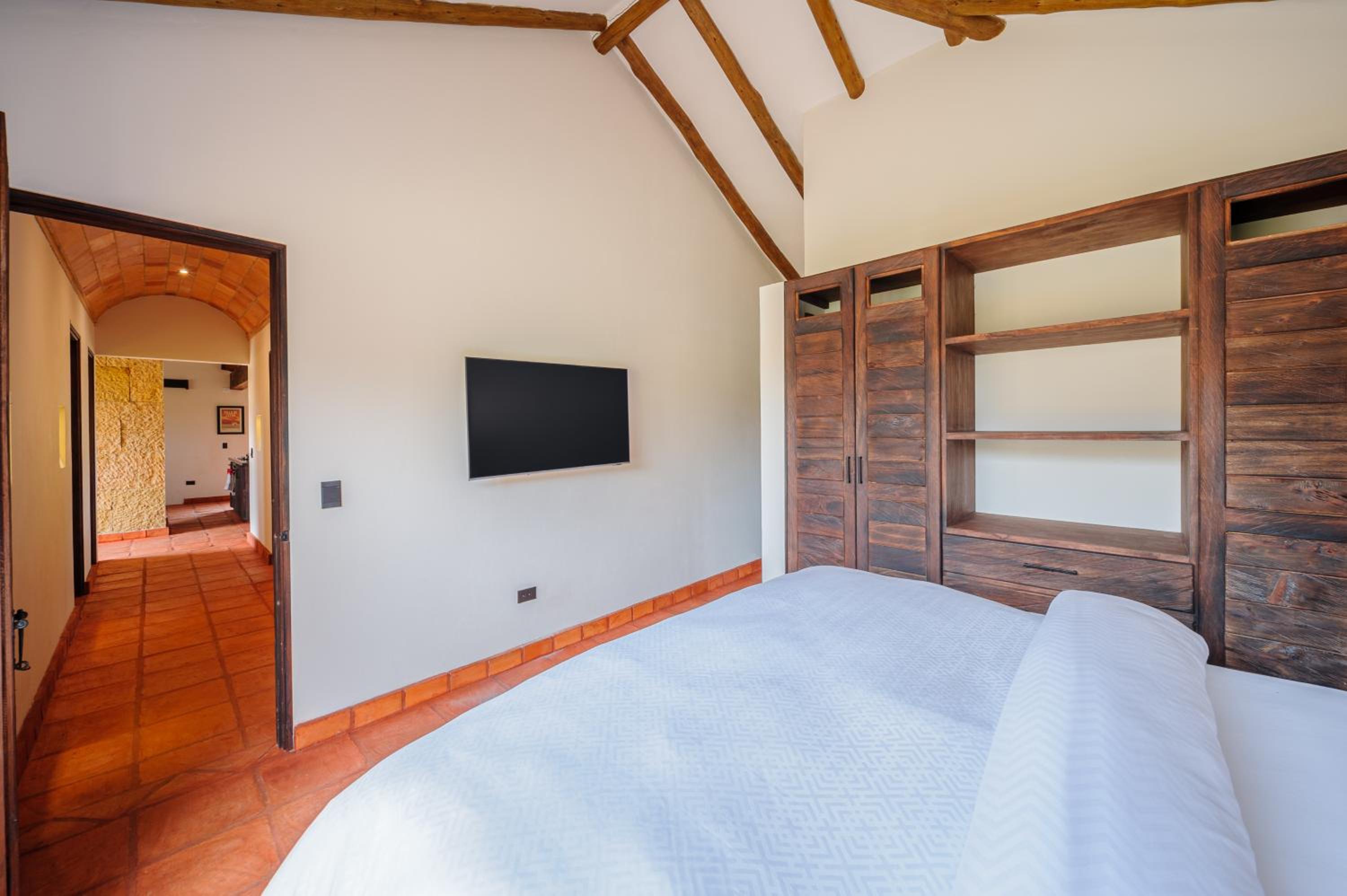 Casa Bugambilia