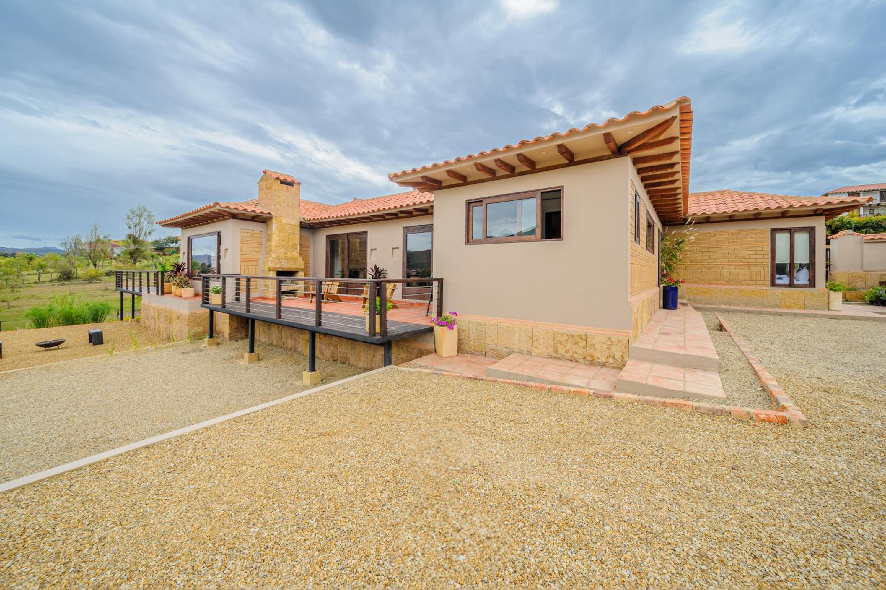 Casa Bugambilia