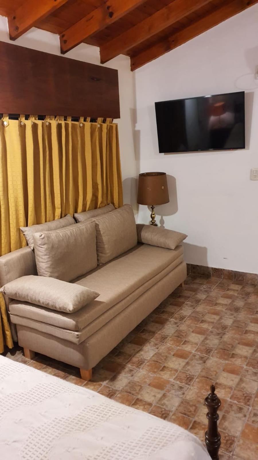 Casa Quinta La Gualeya
