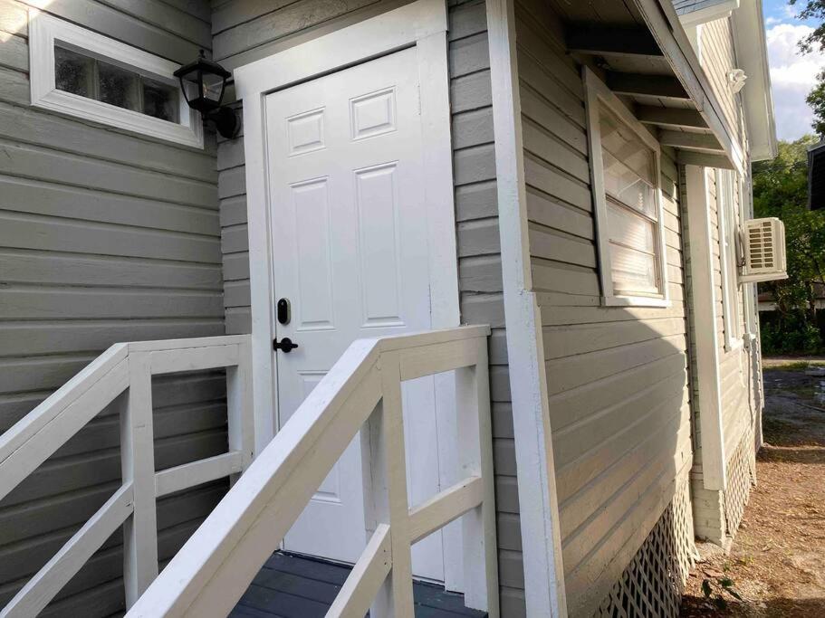 Chic Bungalow Apartment steps from Armature Works & Downtown Riverwalk view 4