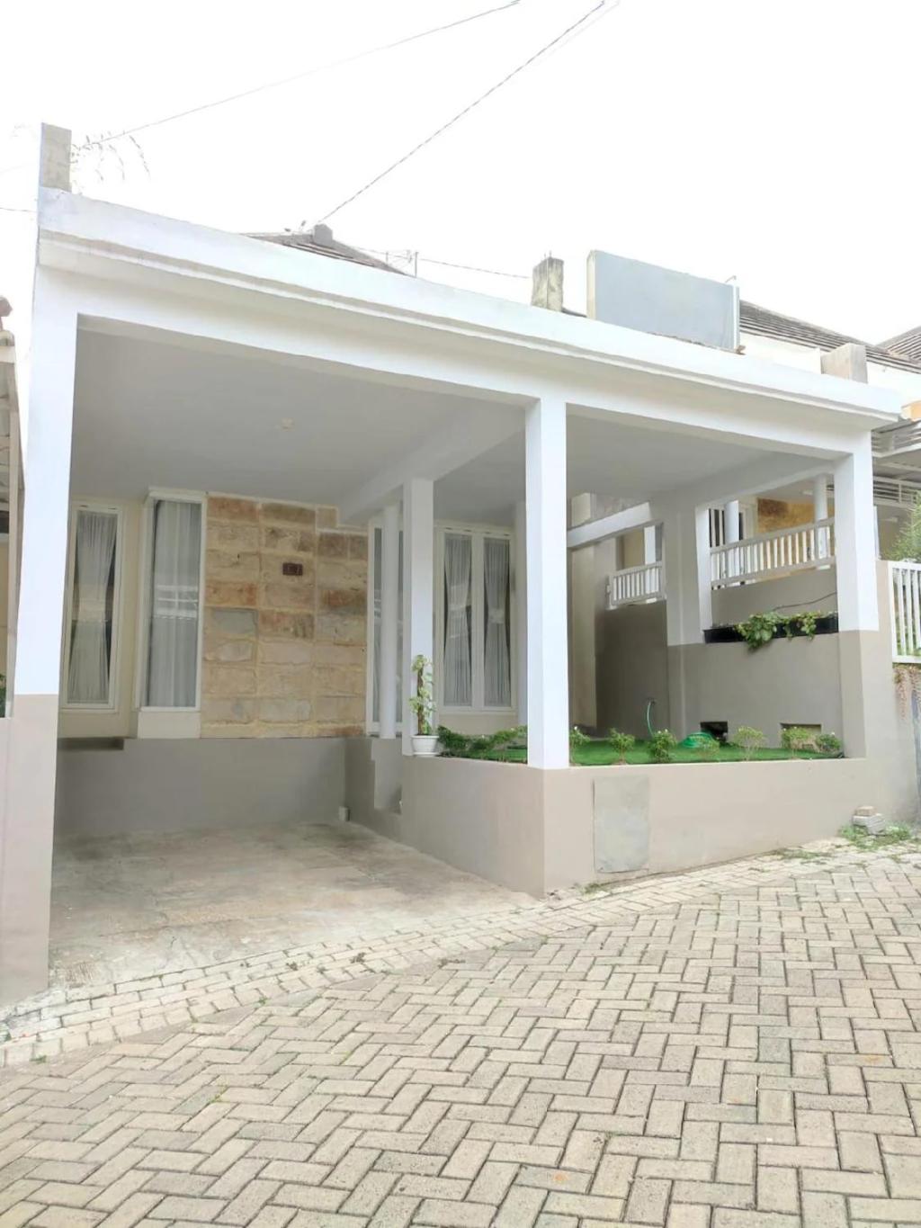 Latasari 33A Homestay view 2