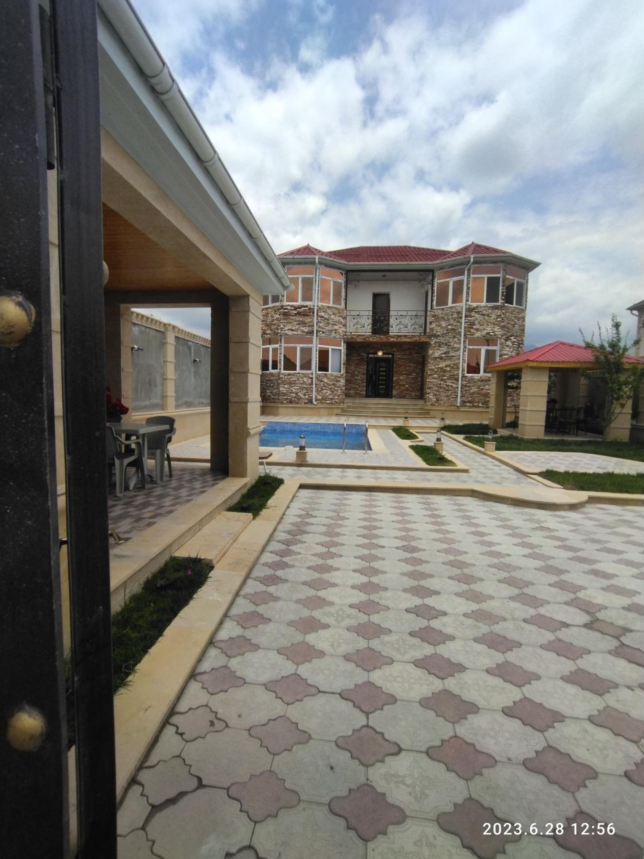 Golden Villa