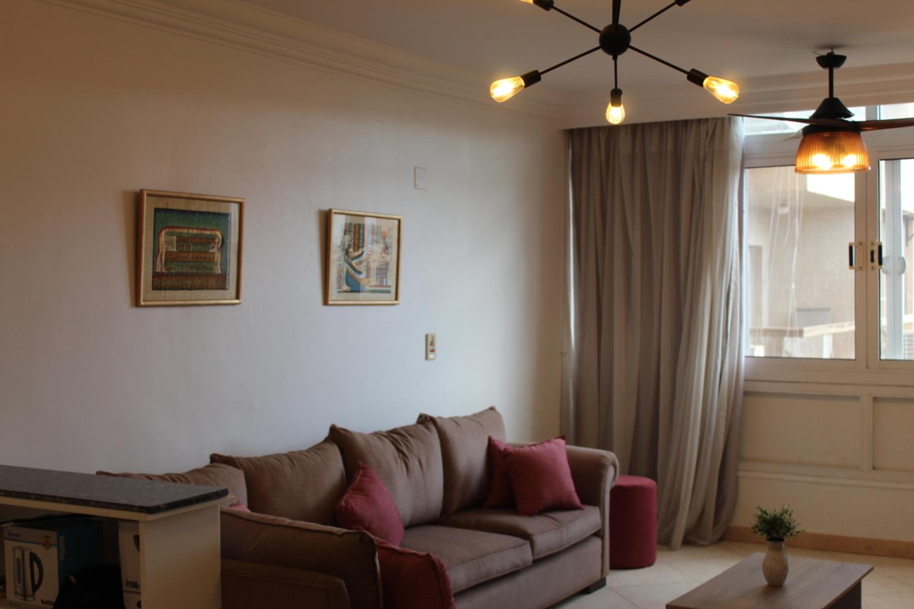 Giza - Pyramids/Museum Apartment
